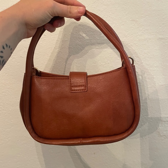 Anthropologie rounded faux leather bag - Picture 2 of 5